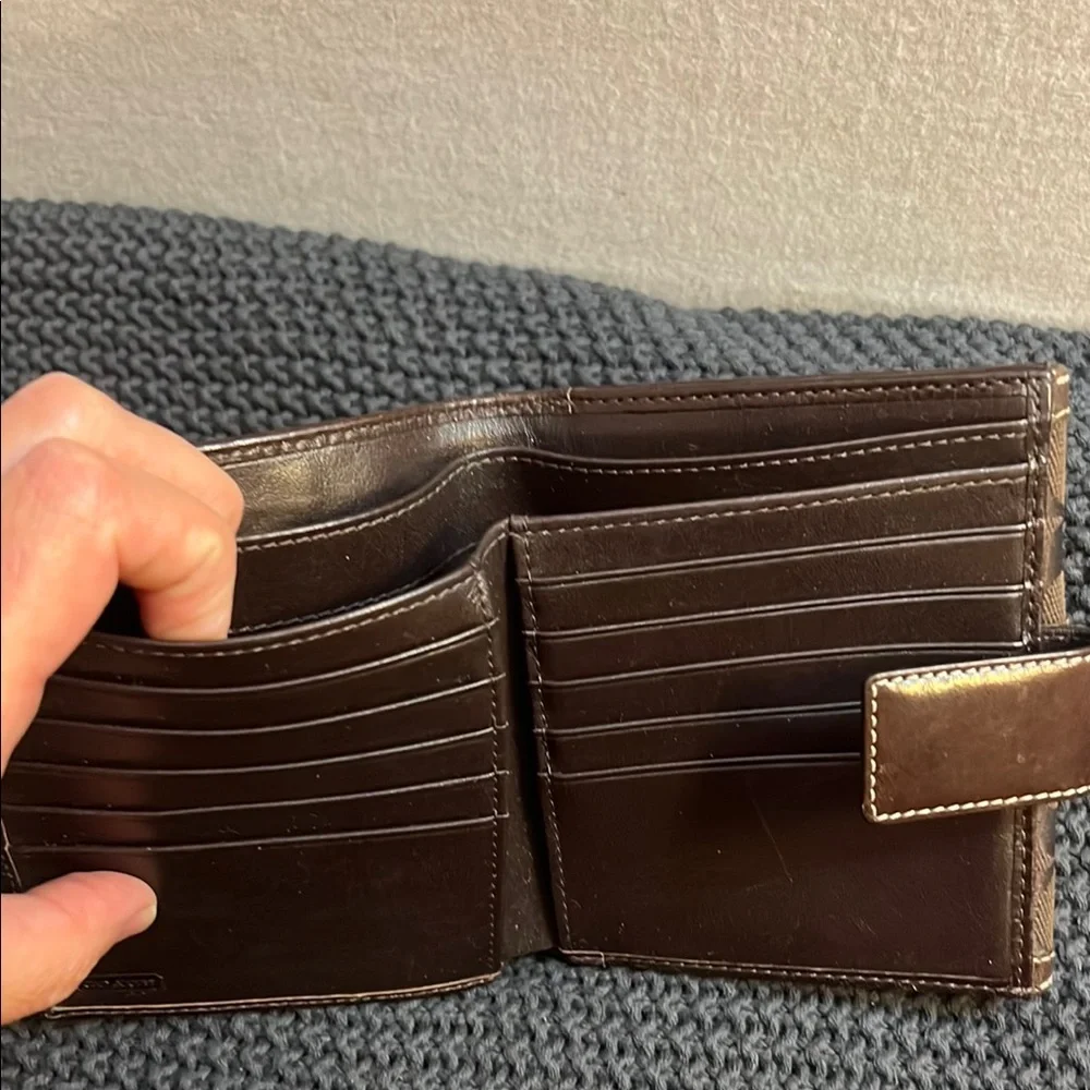 Coach Tan and Brown Signature Wallet - Picture 4 of 4